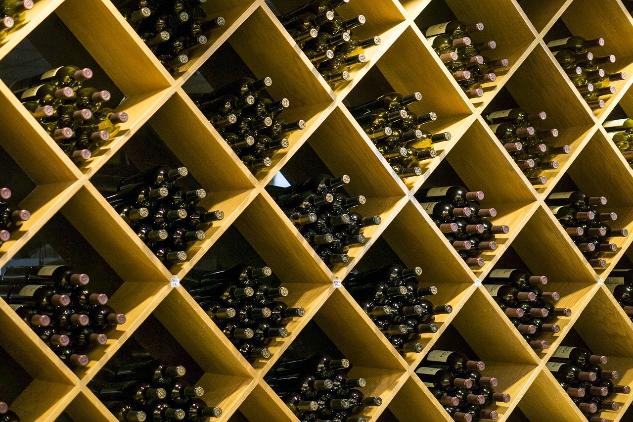 Les meilleures armoires de vieillissement pour le vin - La Revue